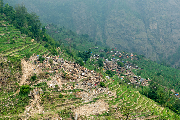 hmabqvwvMAF_Nepal-2015-05-030